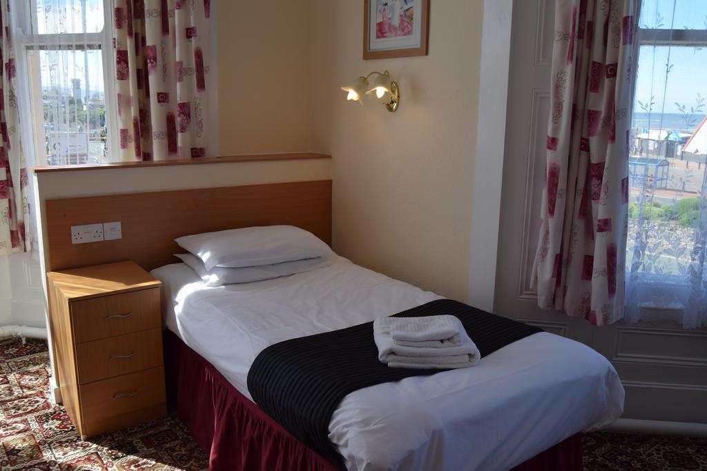Westminster Hotel Рил Екстериор снимка